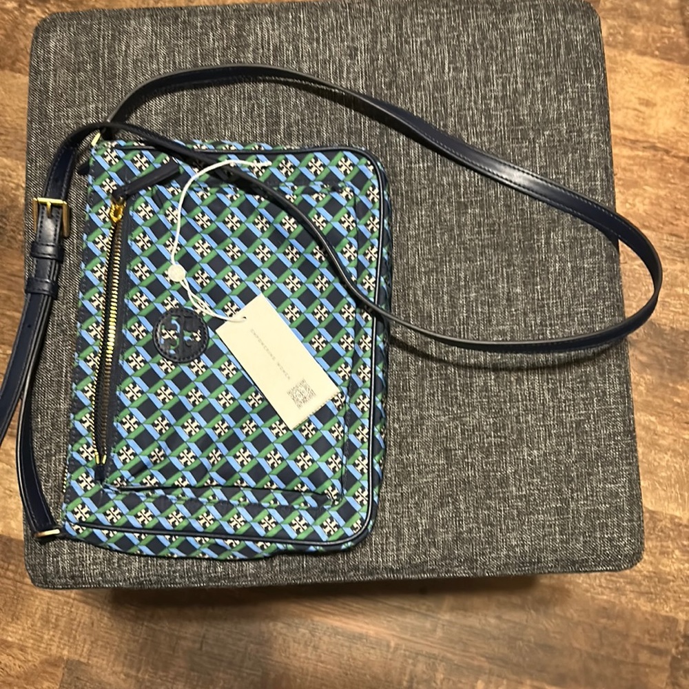 Tory Burch Swingpack Nylon Crossbody Navy Multi Geo… Gem